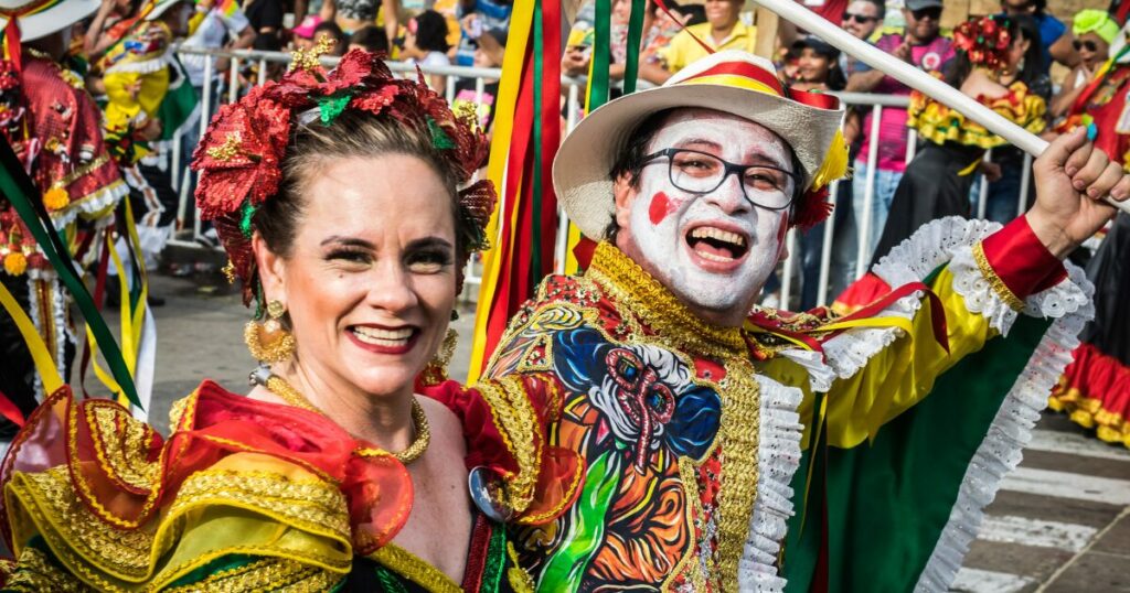 Carnaval couture: waarom je echt niet voor lul loopt in rood, geel en groen